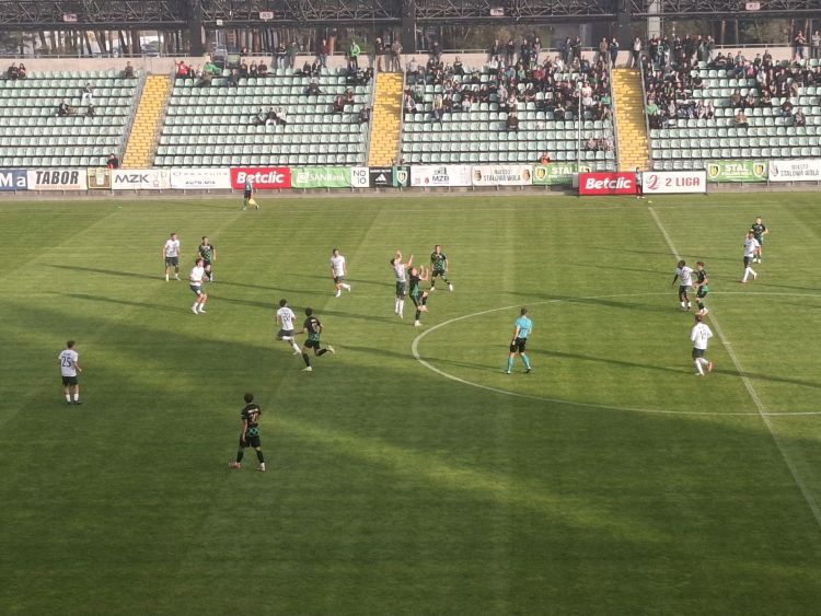 Stal Stalowa Wola gra ze Śląskiem II Wrocław. Trwa 11. kolejka Betclic II ligi 1 - Polskie Radio Rzeszów Stal Stalowa Wola gra ze Śląskiem II Wrocław. Trwa 11. kolejka Betclic II ligi