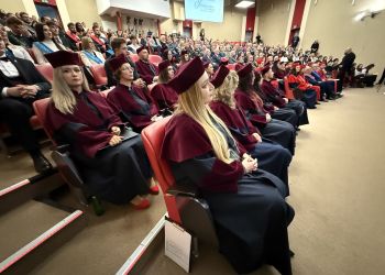 Studia, pasje i&nbsp;perspektywy na&nbsp;przyszłość. WSIiZ rozpoczęła nowy rok akademicki