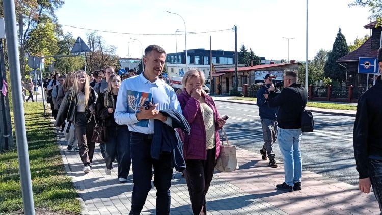 „Tarnobrzeg pamięta”. Marsz upamiętnił żydowskich mieszkańców miasta 1 - Polskie Radio Rzeszów „Tarnobrzeg pamięta”. Marsz upamiętnił żydowskich mieszkańców miasta