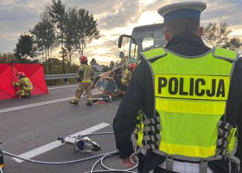 Tragiczny wypadek na DK9 w Kupnie. Dwie osoby nie żyją, droga zablokowana 4 - Polskie Radio Rzeszów Tragiczny wypadek na DK9 w Kupnie. Dwie osoby nie żyją, droga zablokowana