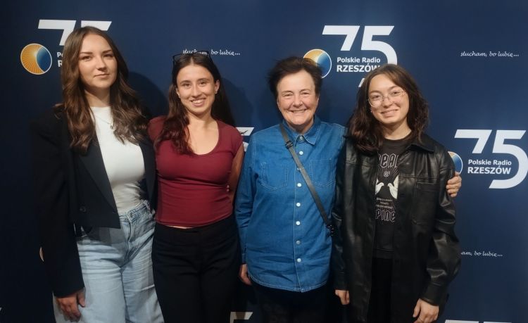 XXVI Dzień Papieski w&nbsp;Rzeszowie. Wioska Papieska, kremówki i&nbsp;zbiórka na&nbsp;stypendia