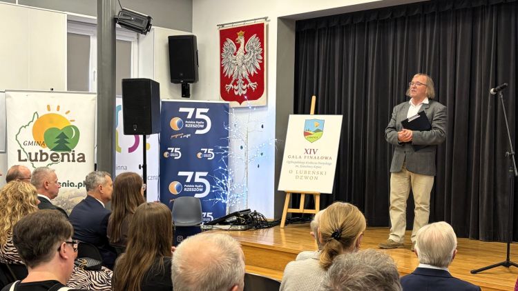 „O Lubeński Dzwon” po&nbsp;raz 14. Rozdano nagrody konkursu poetyckiego