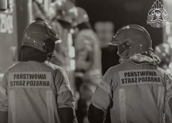 Tragedia w&nbsp;Nisku poruszyła Polaków. Rośnie zbiórka dla rodzin zmarłych strażaków