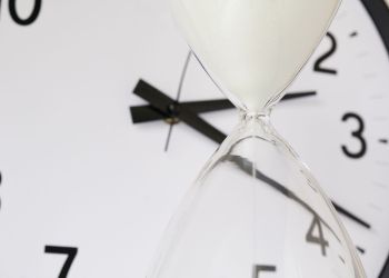 Koniec zmiany czasu? Polacy chcą zmian, ale&nbsp;Unia Europejska wciąż zwleka